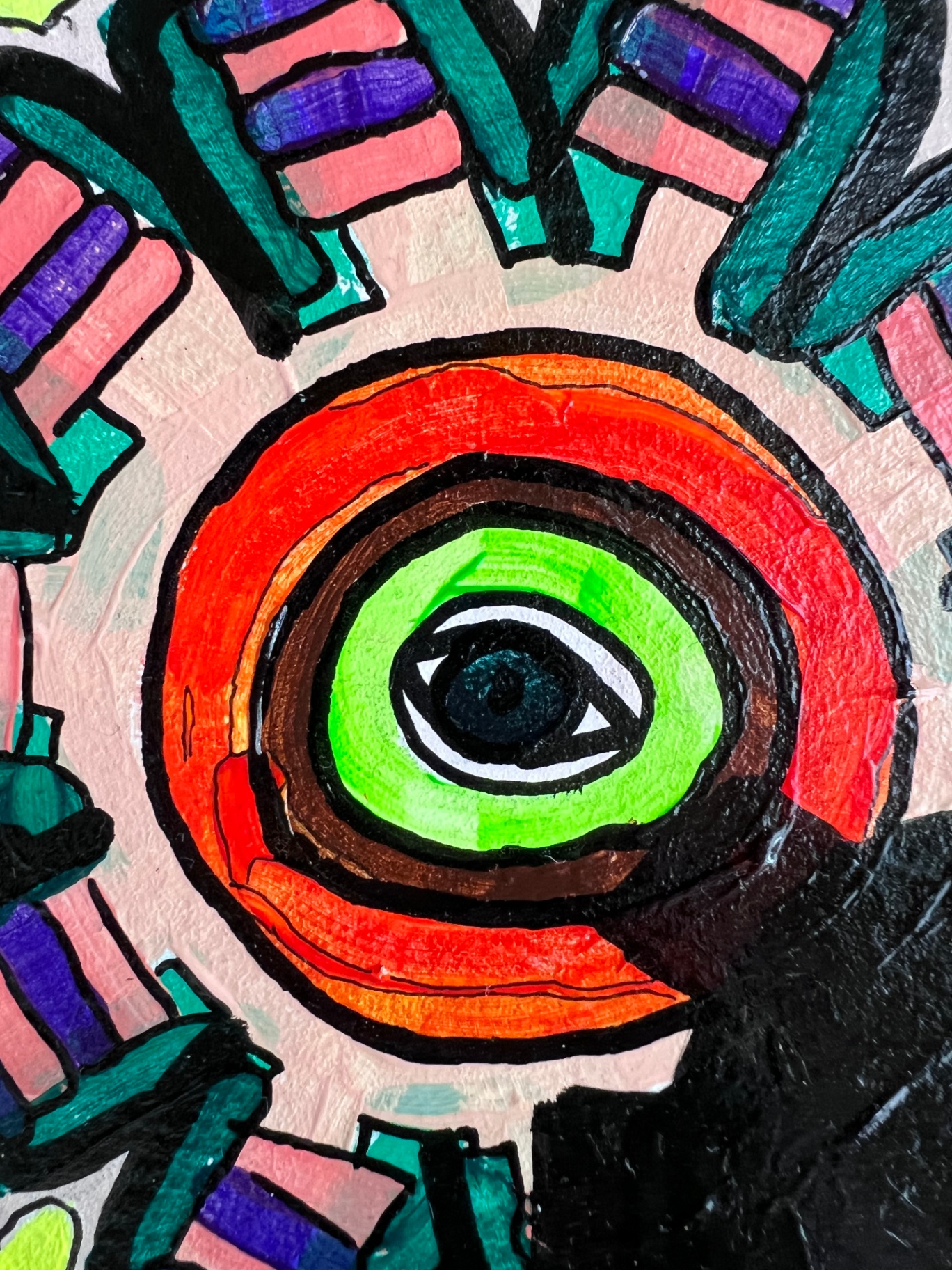 Vase Series close-up - concentric eye motif in red and green